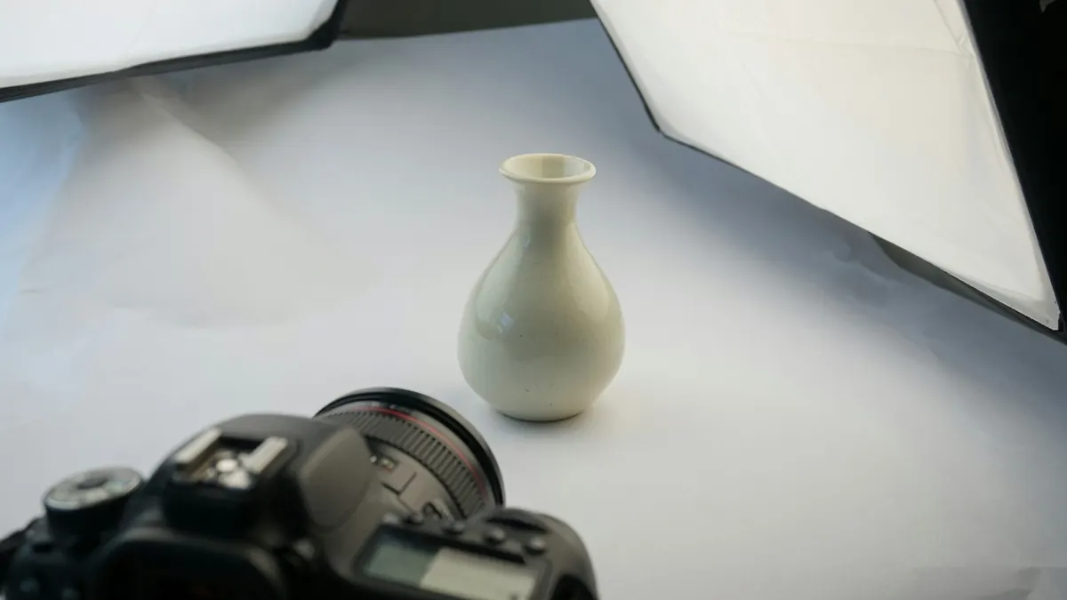 Fiche produit e-commerce photographiée en studio