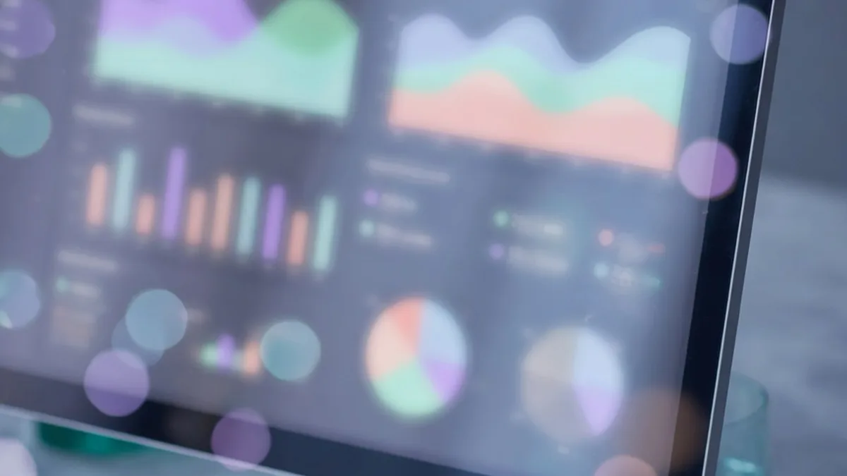 Tableau de bord d'analyse flou sur un écran d'ordinateur